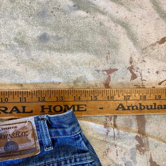 Essential St. John's Bay High-Waited Denim Shorts - Picture 4 of 5